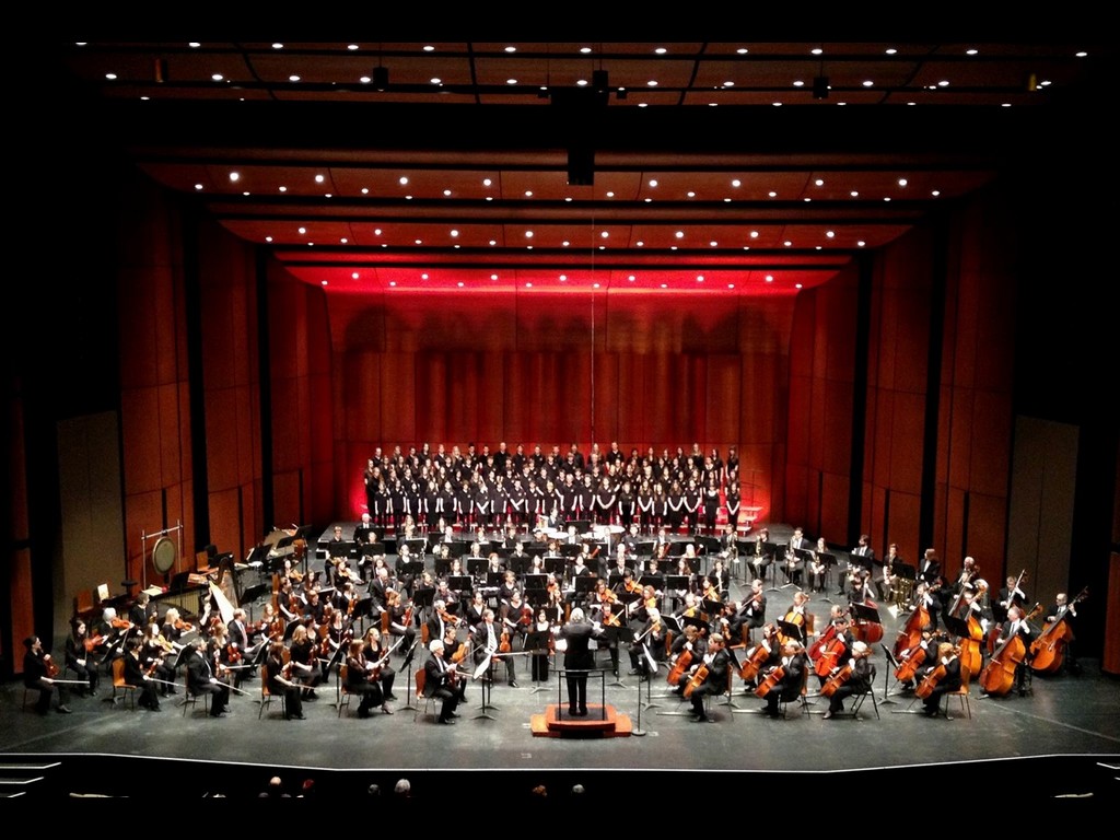 grand orchestre symphonique avec c&oelig;urs