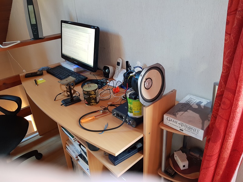 Mesure haut-parleur à axe horizontal